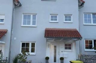 Haus mieten in Den-Helder-Straße, 58515 Lüdenscheid, Gepflegtes Reihenmittelhaus mit 6 Zimmern in Lüdenscheid