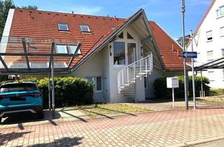 Wohnung kaufen in Am Höhenweg, 08371 Glauchau, Vermietete Maisonettewhg. mit Terrasse, Balkon & 2 Stellpl. in ruhiger Wohnlage von Glauchau!
