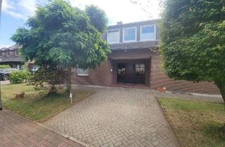Haus kaufen in 46535 Dinslaken, Dinslaken - Mehrgenerationen-Traum in Top-Lage