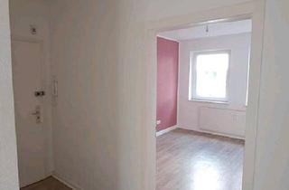 Wohnung kaufen in 45147 Essen, Essen - 3 Raumwohnung mit Balkon in Holsterhausen