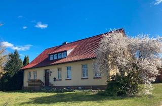Haus kaufen in 19386 Lübz, Lübz - 2-Familienhaus mit Stall, Garage u. ca. 2.500 qm in Granzin