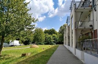 Wohnung kaufen in 51109 Köln, Köln - Maisonette Dachgeschosswohnung 2-3 Zimmer sofort bezugsfrei