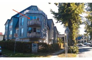 Wohnung kaufen in Myslowitzer Straße, 12621 Berlin, Berlin - Lichtdurchflutete 3-Zimmer-Wohnung mit Balkon in Berlin-Kaulsdorf