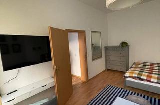 Wohnung kaufen in 09113 Chemnitz, Chemnitz - Vermietete und möblierte 1-Raum-Wohnung mit Balkon und Stellplatz