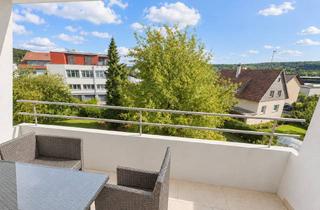 Wohnung kaufen in 71229 Leonberg, Sanierte 3,5-Zimmer-Wohnung mit Einbauküche, Stellplatz und Balkon