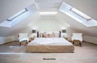 Wohnung kaufen in Auf Der Mess xxx, 66386 St. Ingbert, 3-Zimmer-DG-Wohnung + provisionsfrei +