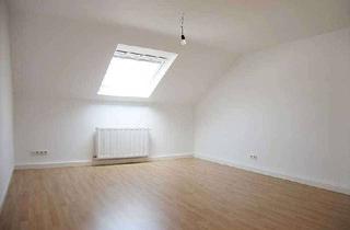 Wohnung mieten in Walramstrasse, 65183 Wiesbaden, 3-Zi.DG-Whg. m. EBK in zentraler Lage - WG-geeignet