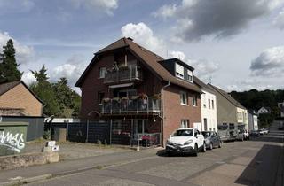 Wohnung mieten in Theodorstraße, 51467 Bergisch Gladbach, !! Attraktive Dachgeschosswohnung mit 3 Zimmern und ausgebautem Spitzboden!!