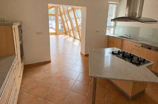 Wohnung mieten in 69469 Weinheim, Exklusive Stadtresidenz mit spektakulärer Dachterrasse und TG-Stellplatz