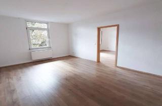 Wohnung mieten in 32584 Löhne, Ideale zwei Zi.- OG- Wohnung mitten in Löhne-Ostscheid mit PKW-Stellplatz und Einbauküche!