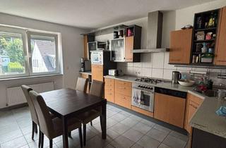 Wohnung mieten in Hirschstraße 49, 42285 Barmen, Großzügige 3-Zimmer-Wohnung mit 12-m²-Balkon, Parkett und Einbau