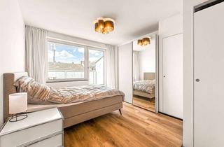 Wohnung mieten in 40211 Stadtmitte, Hochwertig möblierte 2-Zimmer-Dachgeschosswohnung mit zwei Dachterrassen