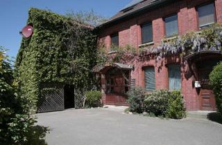 Wohnung mieten in Haverbecker Straße 32, 31787 Hameln, Exclusive 2 Zimmer DG Wohnung in ruhiger Lage Hameln Ortsteil