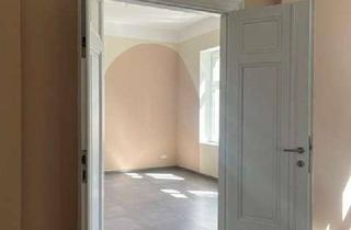 Wohnung mieten in Mühlweg 16, 06114 Giebichenstein, Wohnen im Mühlwegviertel - Familien - 4-Raum - Loggia - PKW-Stellplätze