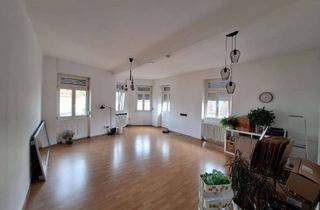 Wohnung mieten in Luisenstraße 19, 77654 Offenburg, 4-Zimmer-Altbauwohnung Offenburg Oststadt
