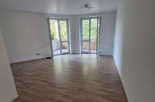 Wohnung mieten in Hüttenstraße, 40699 Erkrath, 3-Zimmer-Wohnung mit Balkon und TG-Stellplätzenin Erkrath-Hochdahl