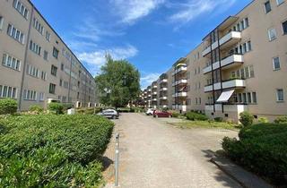 Garagen mieten in Burscheider Weg, 13599 Haselhorst, Stellplatz im Burscheider Weg 8 (Haselhorst) - ab dem 01.10. verfügbar!