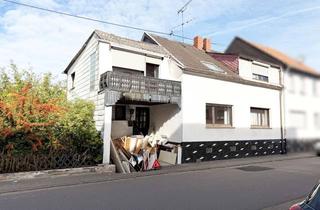 Haus kaufen in Mühlenstraße, 66793 Saarwellingen, Sanierungsprojekt: 1-2 Familienhaus in Schwarzenholz!