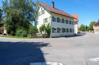 Einfamilienhaus kaufen in 88260 Argenbühl, Einfamilienhaus mit zwei Wohnungen und rund 184 m² Wohnfläche – ideal für Handwerker und kreati