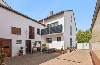 Einfamilienhaus kaufen in 67159 Friedelsheim, Modernisiertes Einfamilienhaus mit großzügigen Anbauten und ca. 180 m² Wohnfläche direkt am Wingert