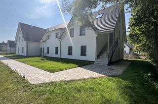 Haus kaufen in Rügen Resort 17, 18586 Middelhagen, Ferienhaus mit 8 WE direkt am Meer