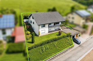 Haus kaufen in 78148 Gütenbach, TOP gepflegtes 2 Familienhaus mit Ausbaupotential und neuer Wärmepumpe. Kapitalanleger geeignet !