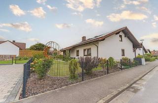 Einfamilienhaus kaufen in 94333 Geiselhöring, Modernisiertes Einfamilienhaus mit Photovoltaik und großem Garten in Geiselhöring