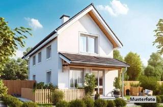 Haus kaufen in Hauptstraße xxx, 75389 Neuweiler, 2-Familienhaus nebst Doppelgarage in guter Wohnlage