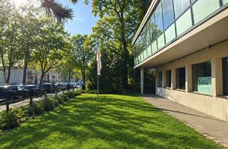 Grundstück zu kaufen in 14050 Charlottenburg, Berlin-Westend! Legendäres Gebäude (Ende 1950er Jahre) mit Grundstück - Erhalt oder Abriss+Neubau
