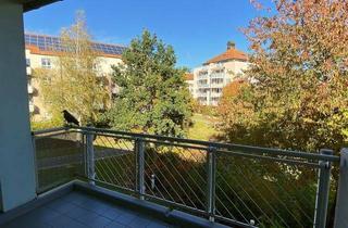 Wohnung kaufen in 91056 Erlangen, Schöne 2 Zimmer-Wohnung in guter Lage mit großem Balkon und TG-Stellplatz