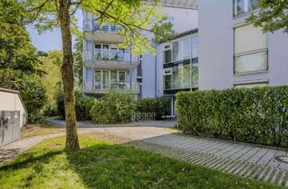 Wohnung kaufen in 82061 Neuried, Wohnen mit Garten! Großzügige 2-Zimmer-Wohnung mit zwei Terrassen, ruhige Lage, bezugsfrei