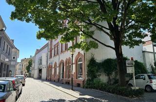 Wohnung mieten in Klosterstrasse, 77652 Offenburg, Schöne 3 Zimmer-Altbau-Wohnung in Offenburg Stadtmitte