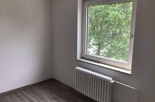 Wohnung mieten in Württemberger Allee 15, 33689 Sennestadt, Wohn(t)raum: renovierte 3-Zimmer-Wohnung