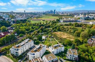 Wohnung mieten in 60599 Oberrad, Stilvolle 4-Zimmer-Gartenwohnung mit 90 m² Garten, Designküche und zwei Bädern