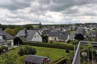 Wohnung mieten in 56865 Blankenrath, Sanierte Wohnung mit Klimaanlage auf zwei Ebenen mit Dachstudio, Balkon und Garage in Blankenrath