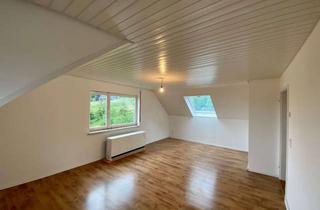 Wohnung mieten in Froschbergstraße 31, 74354 Besigheim, Modernisierte 2-Zimmer-DG mit Balkon ab sofort in Besigheim