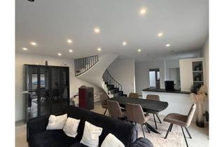 Wohnung mieten in Sportplatzweg 17, 87471 Durach, Komplett renovierte 4-Zimmer-Maisonettewohnung mit zwei Balkonen