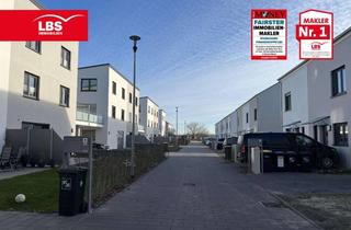 Haus mieten in Rosenhagener Str. 16, 12621 Kaulsdorf, Modernes Reihenendhaus mit viel Platz auf 3 Etagen 2 Bäder, Balkon+Garten