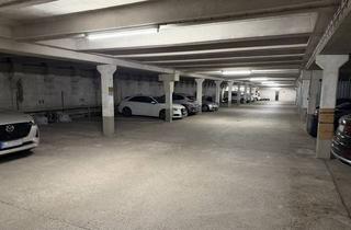 Garagen kaufen in Tal, 81927 München, AIGNER - Stellplatzbox in gepflegter Tiefgarage in Bogenhausen zu verkaufen