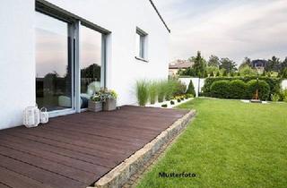 Einfamilienhaus kaufen in 72160 Horb, Einfamilienhaus mit div. Nebenbebauung - vielfältig nutzbar