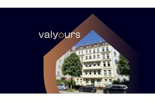 Wohnung kaufen in 24105 Kiel, Charmante Altbauwohnung im 1. Obergeschoss mit zwei Balkonen in begehrter Kieler Lage