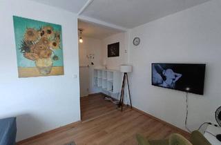 Wohnung kaufen in 45326 Essen, Essen - VERMIETETE Vollmöbliertes Sanierte Apartment mit Aufzug u. EBK