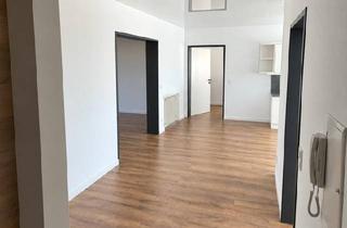 Wohnung kaufen in 91074 Herzogenaurach, Herzogenaurach - 3-Zimmer-Wohnung mit Balkon und Einzelgarage