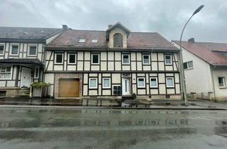 Mehrfamilienhaus kaufen in 34431 Marsberg, Marsberg - Modernisiertes Mehrfamilienhaus in guter Lage -Niedermarsberg