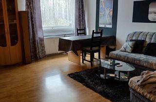 Wohnung kaufen in 47803 Krefeld, Krefeld - 2-Zimmer-Wohnung mit Tiefgaragenstellplatz, Krefeld Inrath-Kliedb