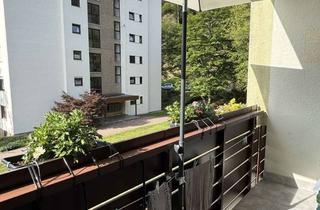 Wohnung kaufen in 75337 Enzklösterle, Charmante 1-Zi.-Whg. mit sonnigem Südbalkon, idyllischem Blick ins Grüne und eigenem Garagen-SP