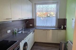 Wohnung kaufen in 22457 Schnelsen, Renovierte 3-Zimmer-Wohnung mit Loggia in ruhiger Sackgassenlage von Hamburg-Schnelsen