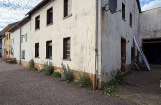 Wohnung kaufen in 54531 Meerfeld, Einfamilienhaus fußläufig zum Meerfelder Maar zu verkaufen!