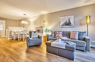 Wohnung kaufen in 25980 Sylt, Mondäne Auszeit auf Sylt - stilvolle 2-Zi. FeWo in Toplage Westerlands mit Wellnessbereich im Haus