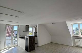 Wohnung kaufen in In Der Ötz, 85229 Markt Indersdorf, Wohnen mit Charakter: Gepflegte 3-Zimmer-Dachgeschosswohnung in Markt Indersdorf